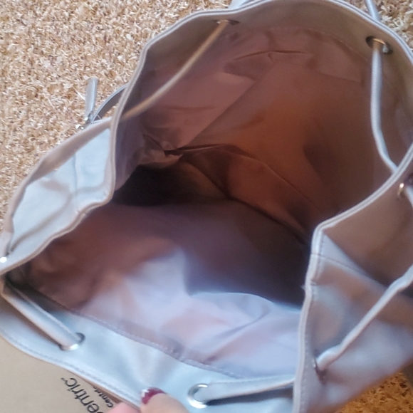 Back pack - Picture 4 of 4